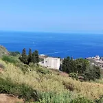 La Terrazza Sul Vulcano * Piano Conte